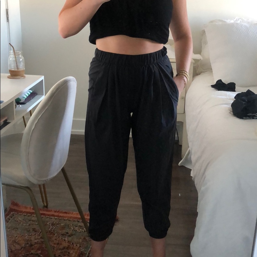 Lululemon lightweight joggers
